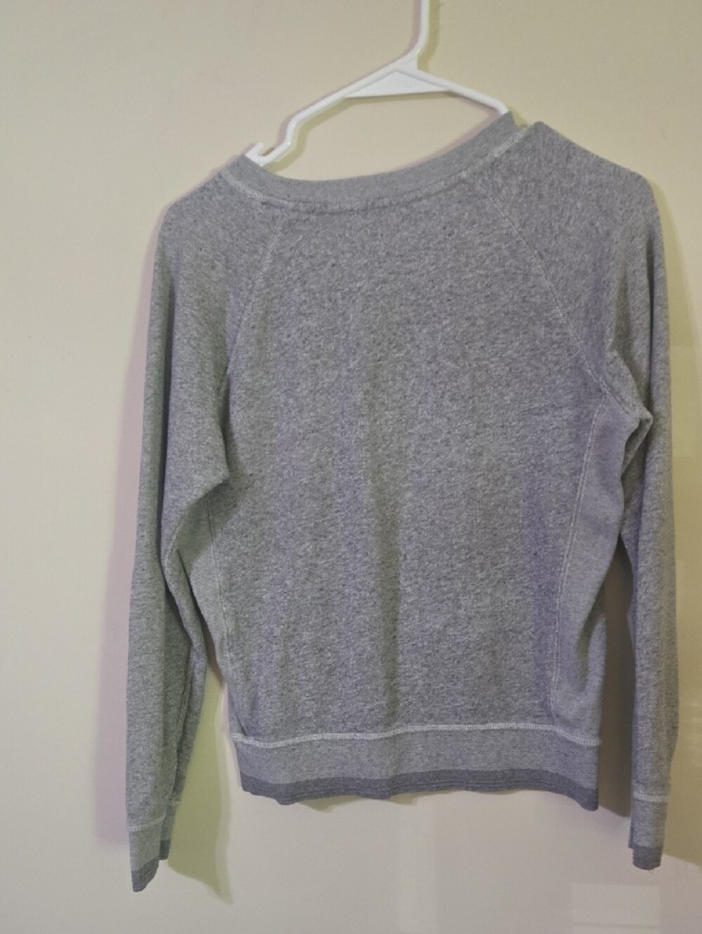 Levi's Heather Gray Scoopneck Crew Sweater - Picture 4 of 4